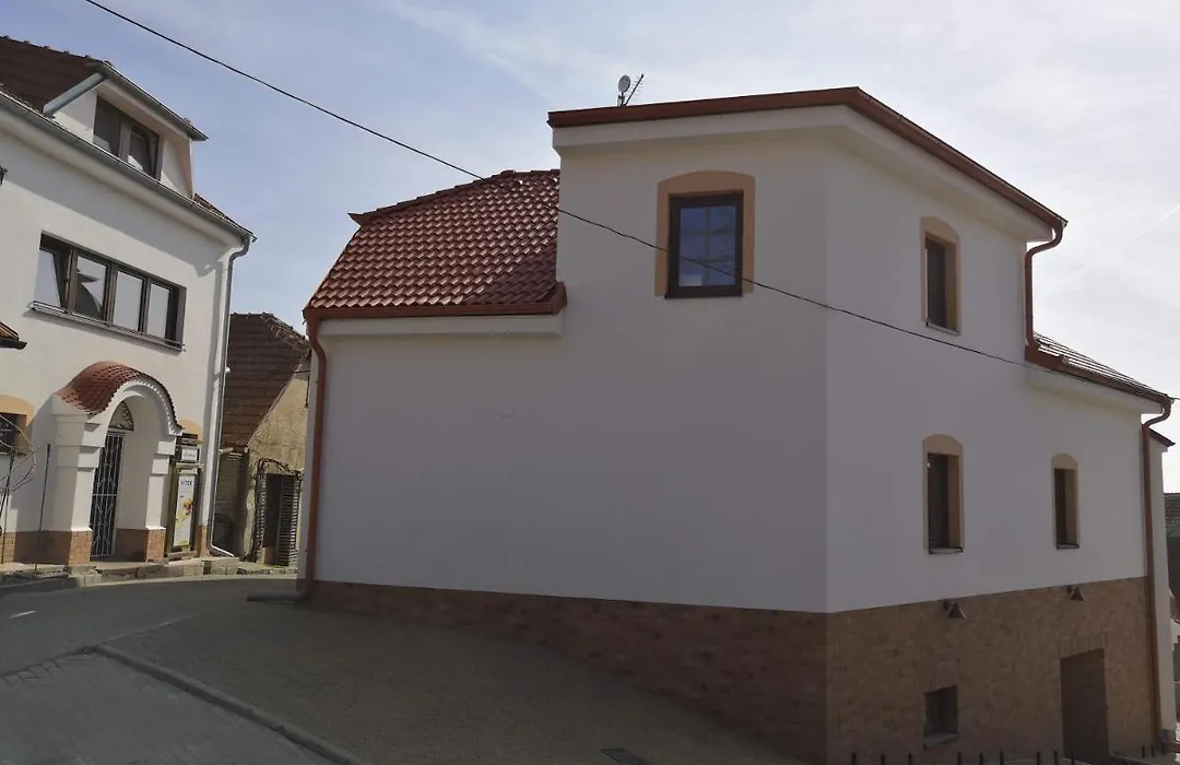 Penzion Šarlota&Vinařství Vítek Josef-1